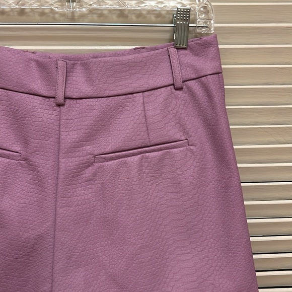 Sincerely Ours Croc Leather, High Waisted, Paper Bag Short in Lilac Croc, Size M - Picture 11 of 17